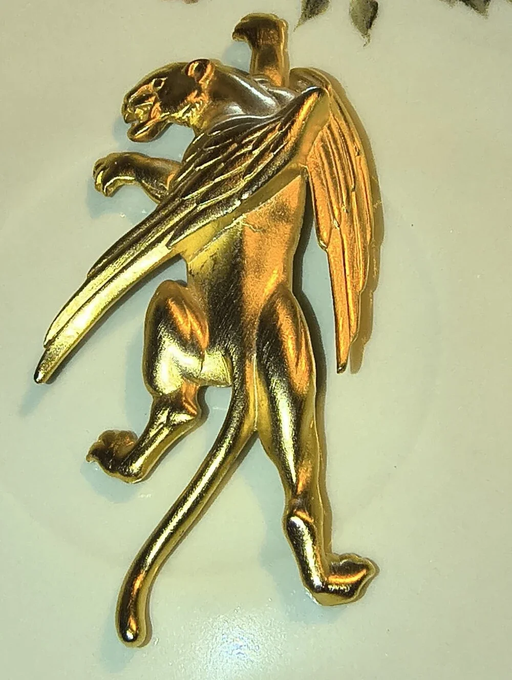 Vtg JJ 80s Gold Rare Winged Climbing Panther Cougar Big Cat Lion Figural Brooch